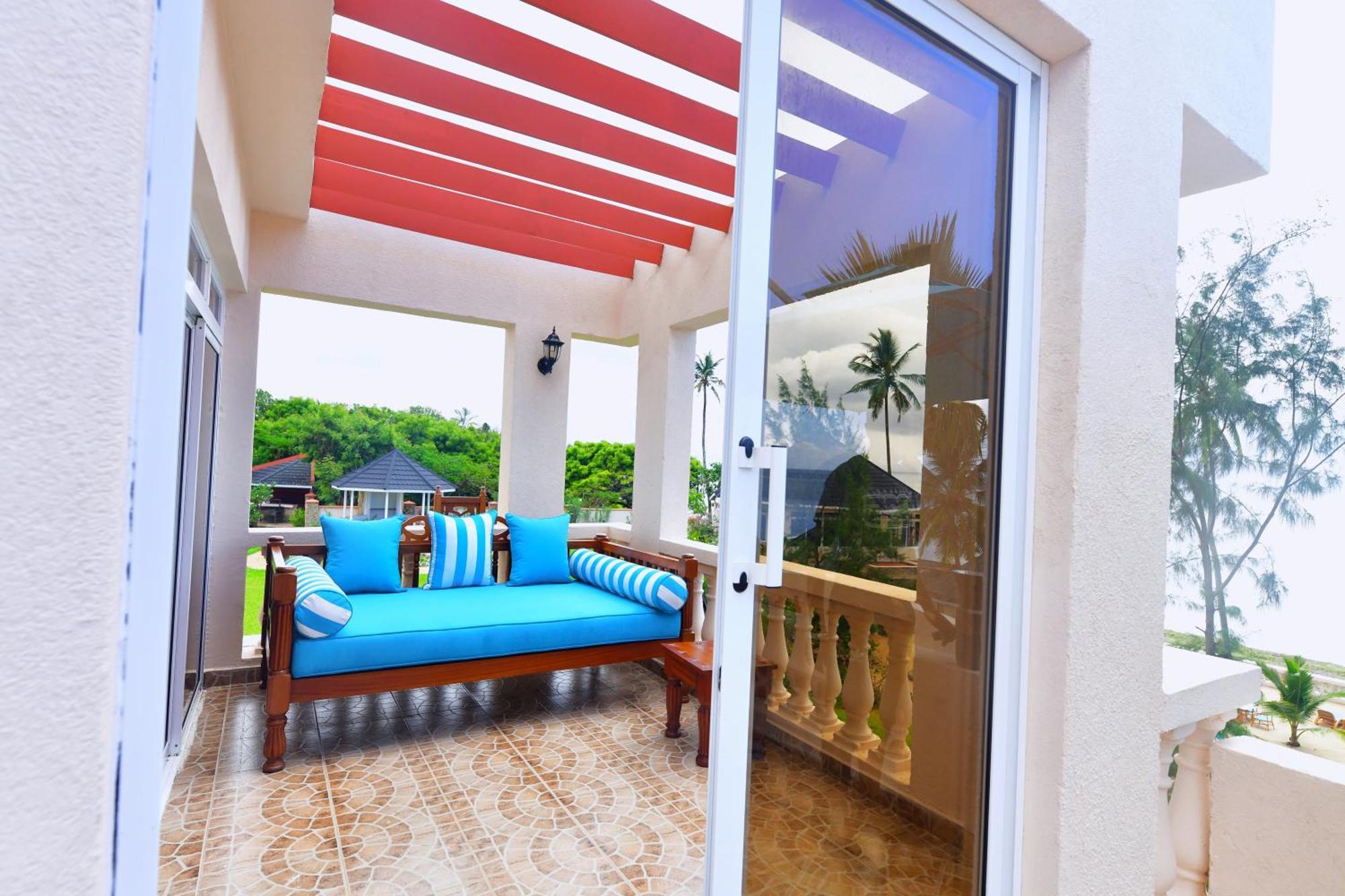 Vipingo Beach Resort Tezo ภายนอก รูปภาพ